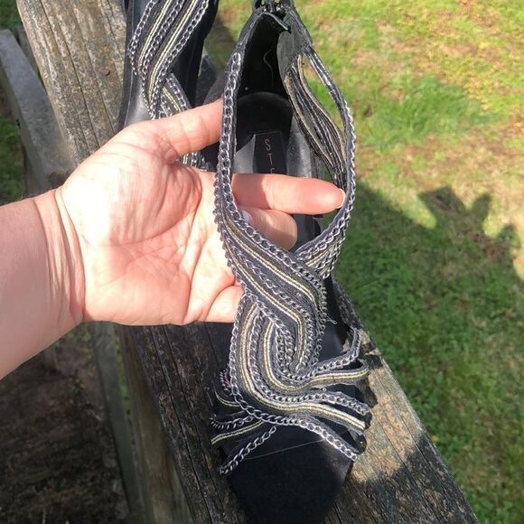 ⬇️Steve Madden Heels - Picture 1 of 6